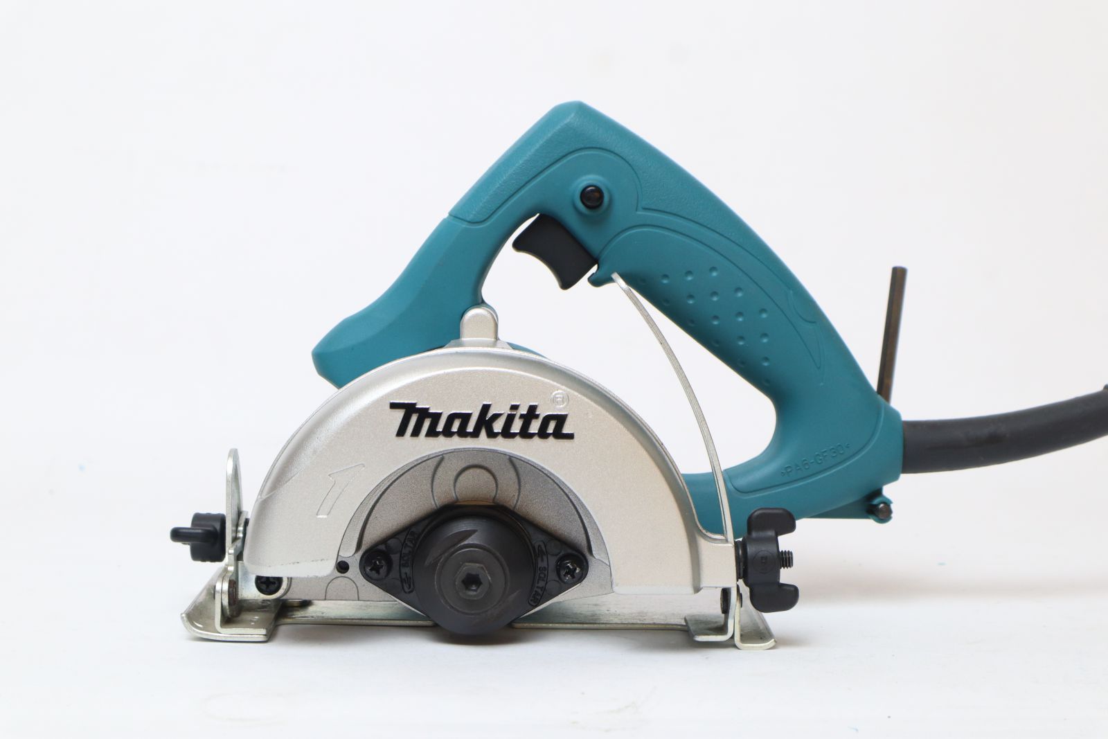 1450W Máy cắt 110mm Makita 4100NH2